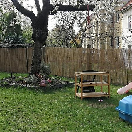 Jezerka Apartments Прага Екстериор снимка