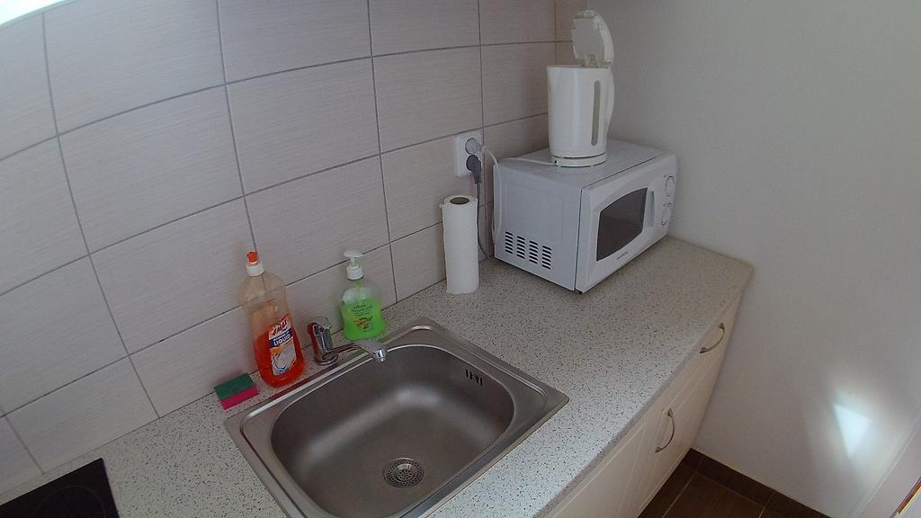 Jezerka Apartments Прага Екстериор снимка