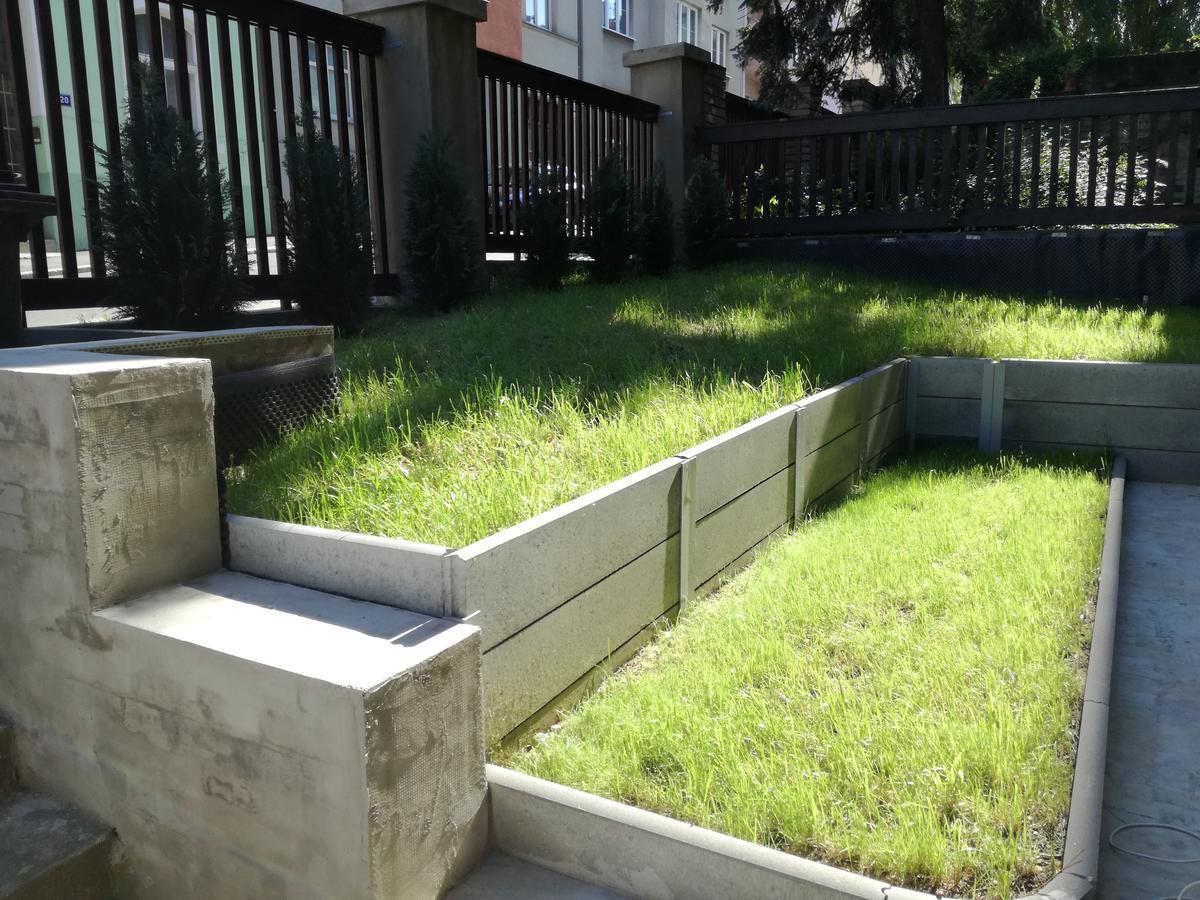 Jezerka Apartments Прага Екстериор снимка